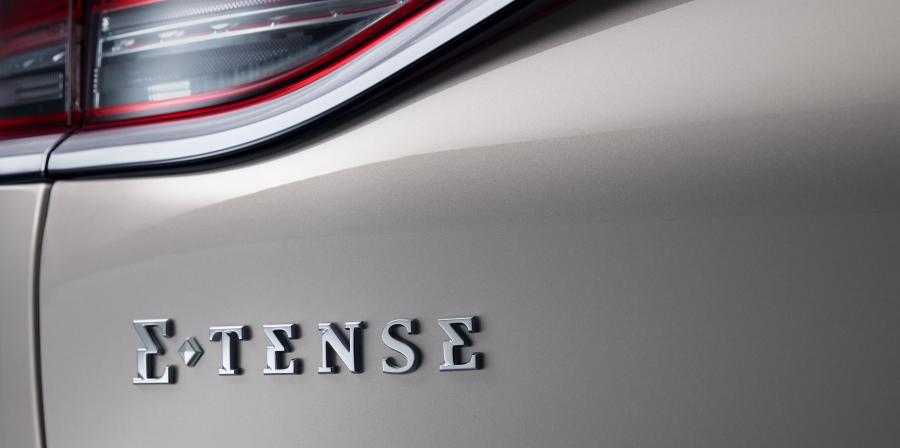 Логотип DS 3 Crossback E-Tense 2019 года  (WW) (фото 6 из 42)